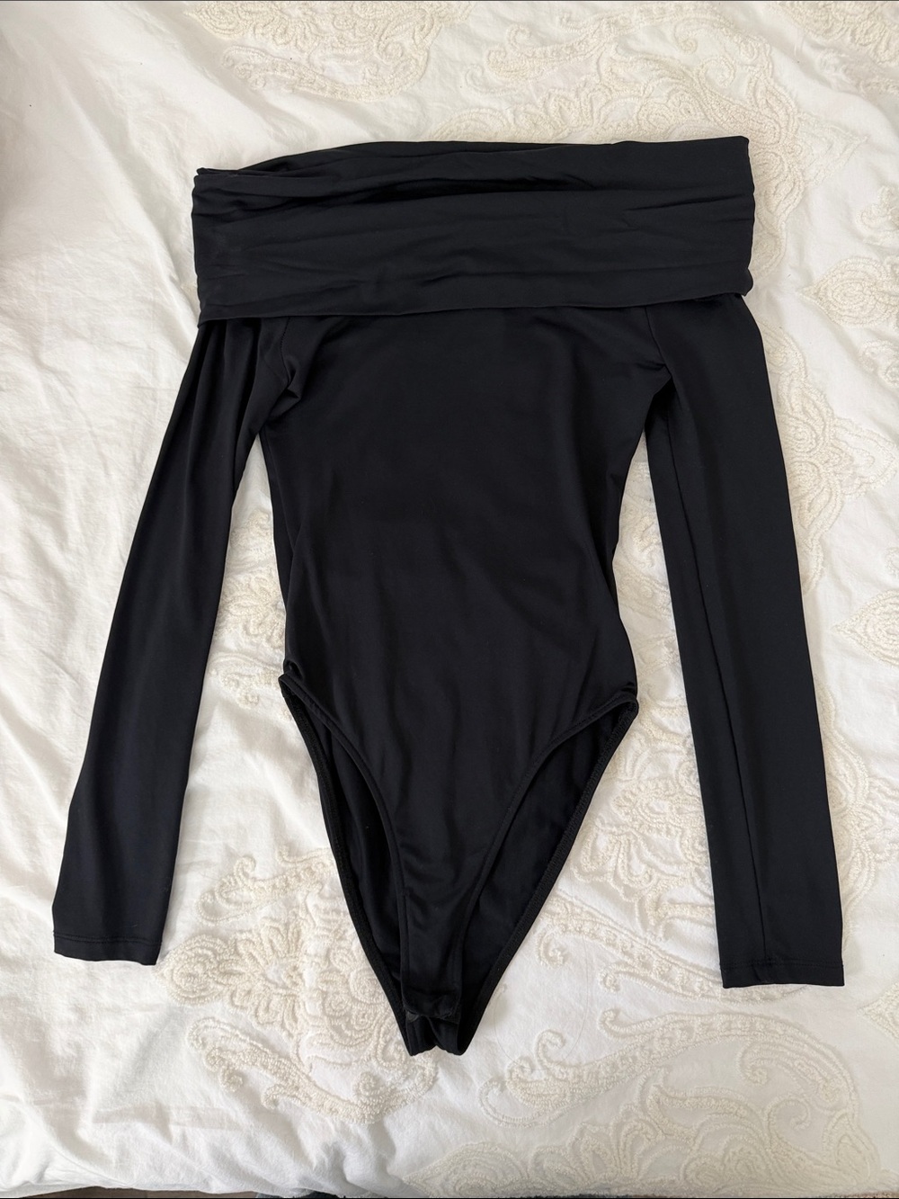 Zara Black Off-Shoulder Long Sleeve Bodysuit sz M